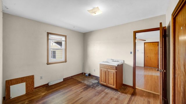 15611 Grant Street, Crown Point, IN 46307