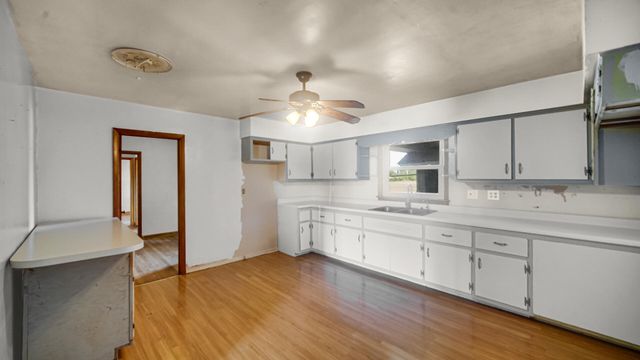 15611 Grant Street, Crown Point, IN 46307