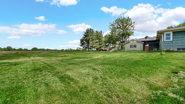 15611 Grant Street, Crown Point, IN 46307