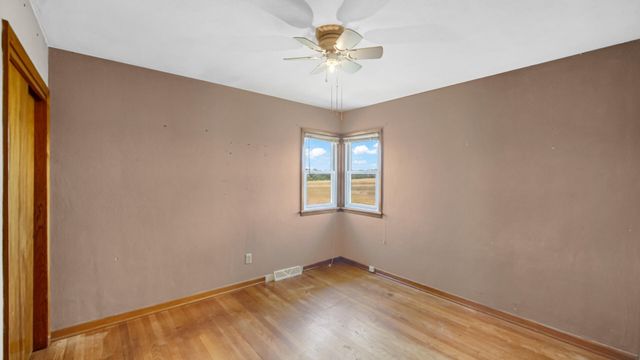 15611 Grant Street, Crown Point, IN 46307
