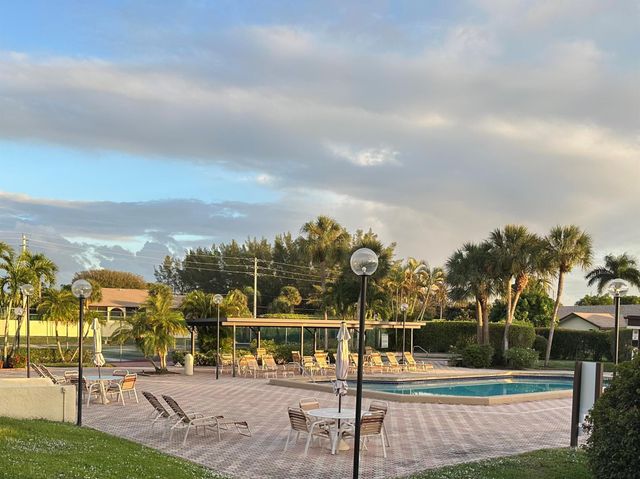 6049 Olivewood Circle, Greenacres, FL 33463