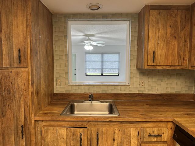 6049 Olivewood Circle, Greenacres, FL 33463