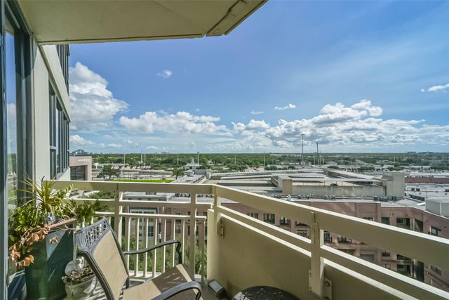 15 Greenway Plaza 10B, Houston, TX 77046