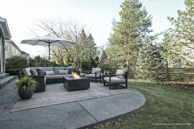 3610 Ari Lane, Glenview, IL 60026