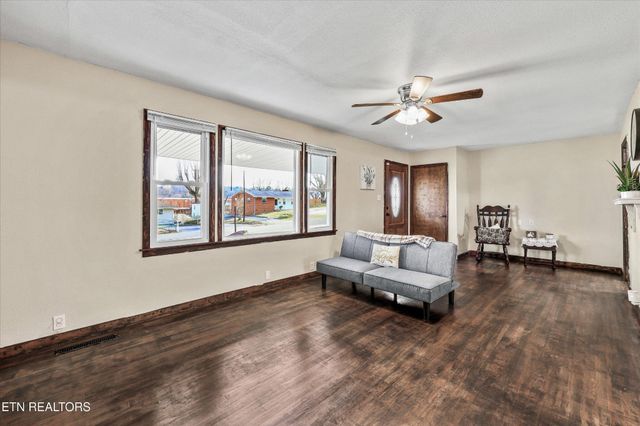 501 N Front St, Rockwood, TN 37854
