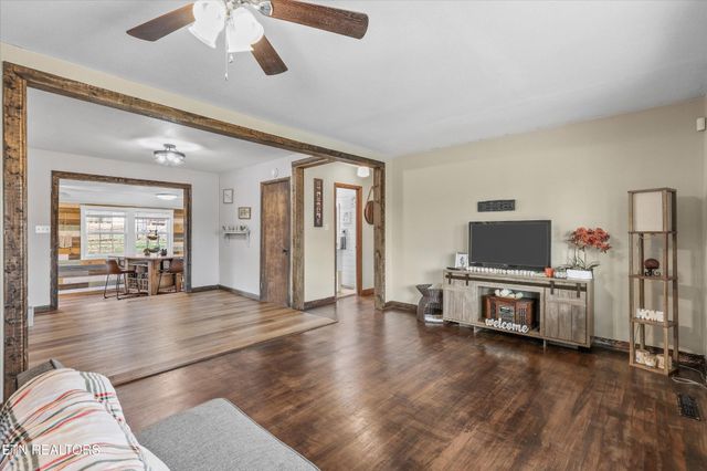 501 N Front St, Rockwood, TN 37854