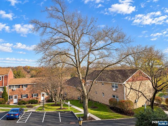 320 South Street 18H, Morristown Town, NJ 07960