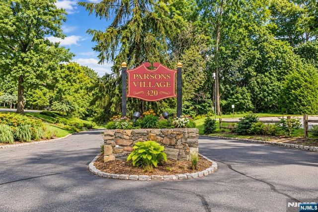 320 South Street 18H, Morristown Town, NJ 07960