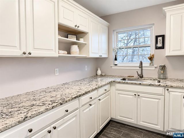320 South Street 18H, Morristown Town, NJ 07960