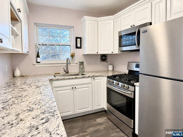 320 South Street 18H, Morristown Town, NJ 07960