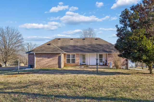 1705 Wynnewood Dr, Chapmansboro, TN 37035