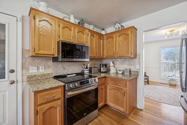 1705 Wynnewood Dr, Chapmansboro, TN 37035