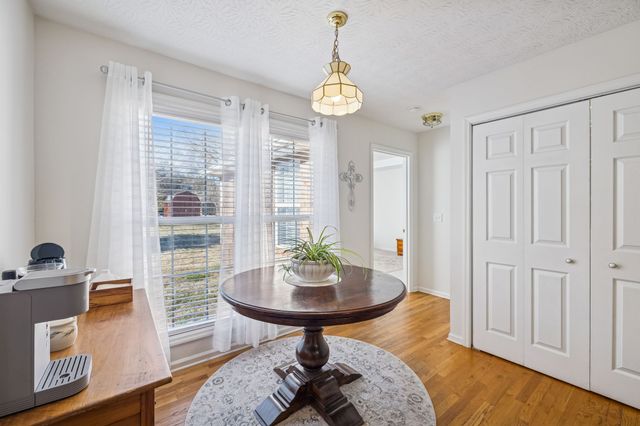 1705 Wynnewood Dr, Chapmansboro, TN 37035