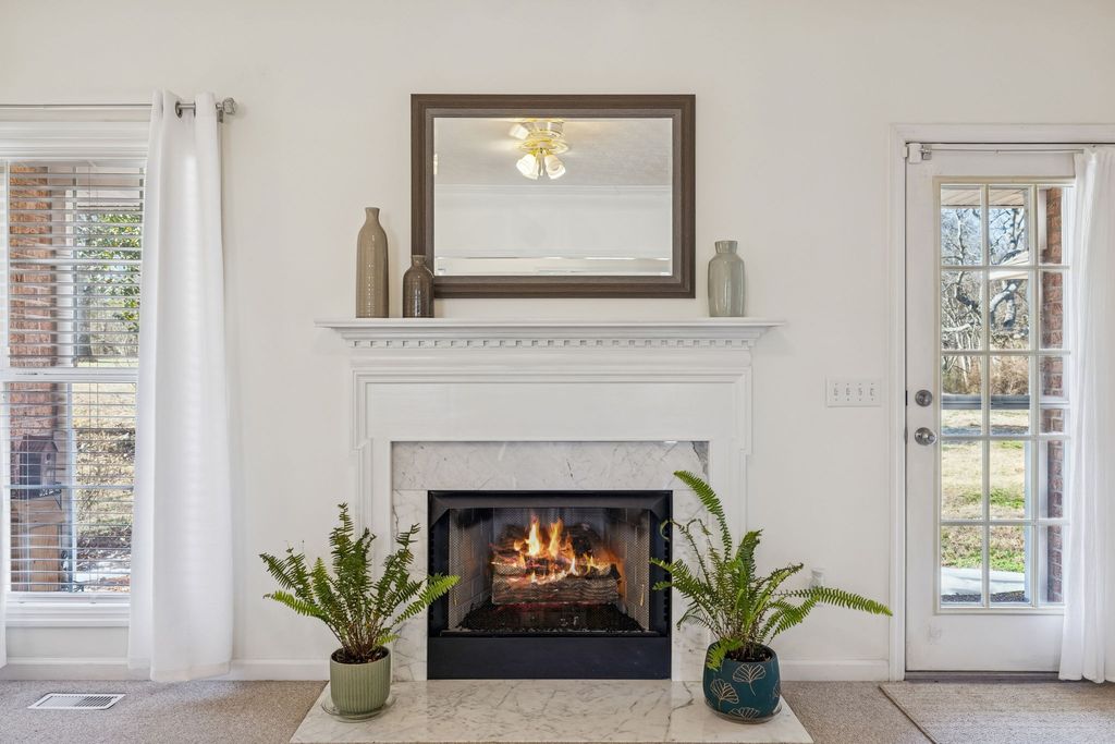 1705 Wynnewood Dr, Chapmansboro, TN 37035