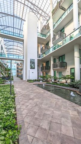 6000 Collins Ave 111, Miami Beach, FL 33140