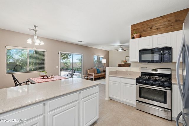 8361 S Egyptian Drive, Tucson, AZ 85747