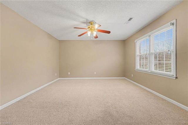 190 Scottsdale Lane, Clemmons, NC 27012