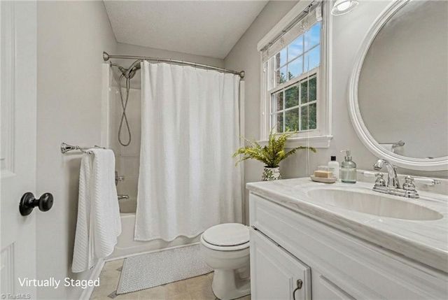 190 Scottsdale Lane, Clemmons, NC 27012