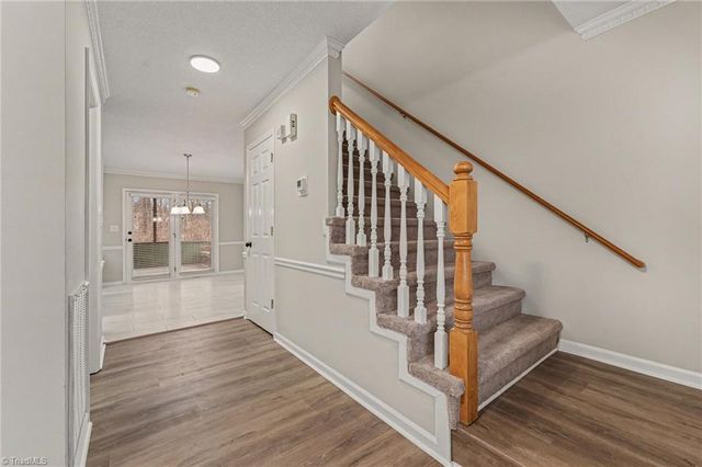 190 Scottsdale Lane, Clemmons, NC 27012