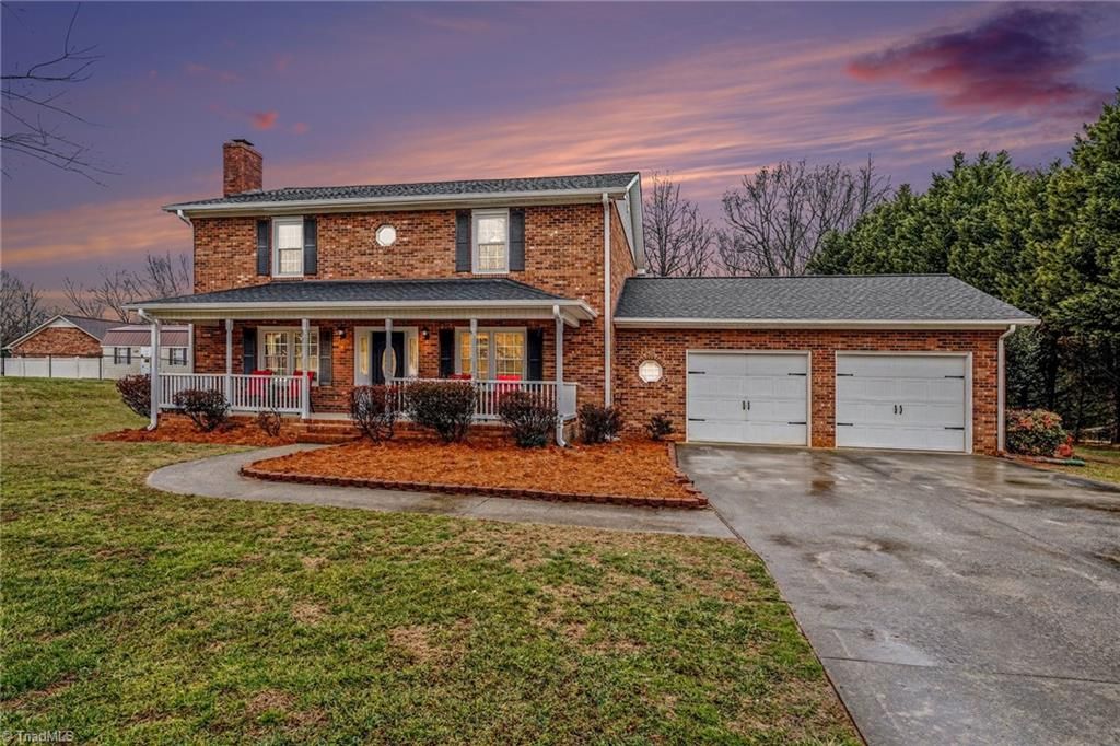 190 Scottsdale Lane, Clemmons, NC 27012