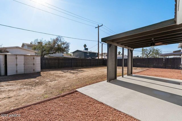 8117 W Whitton Avenue, Phoenix, AZ 85033