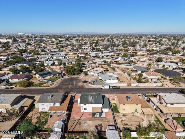 8117 W Whitton Avenue, Phoenix, AZ 85033