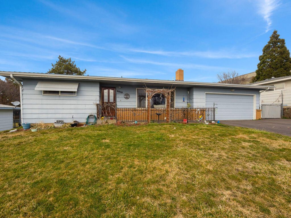 6519 Valhalla Avenue, Klamath Falls, OR 97603
