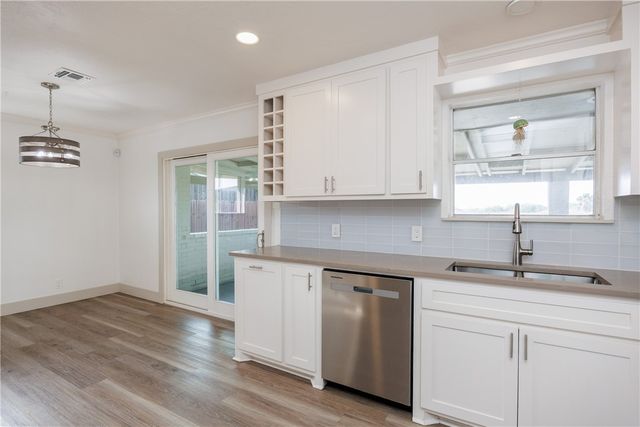 13917 Primavera Dr, Corpus Christi, TX 78418