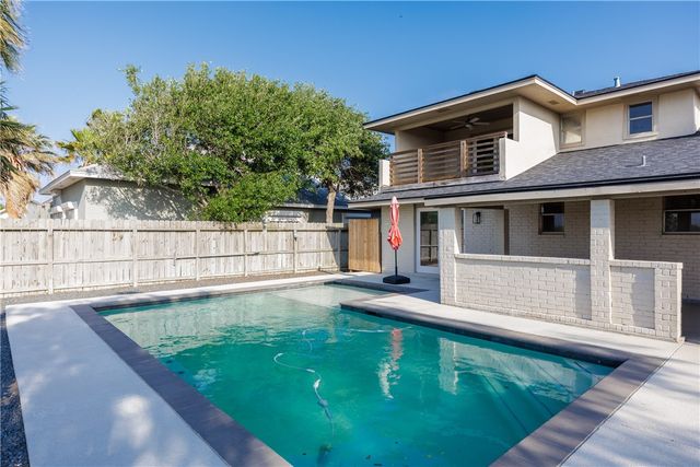 13917 Primavera Dr, Corpus Christi, TX 78418