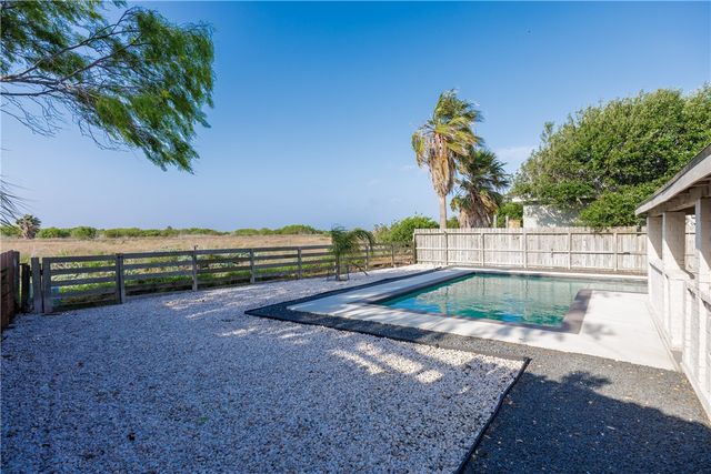 13917 Primavera Dr, Corpus Christi, TX 78418