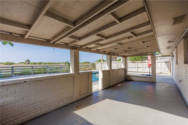 13917 Primavera Dr, Corpus Christi, TX 78418