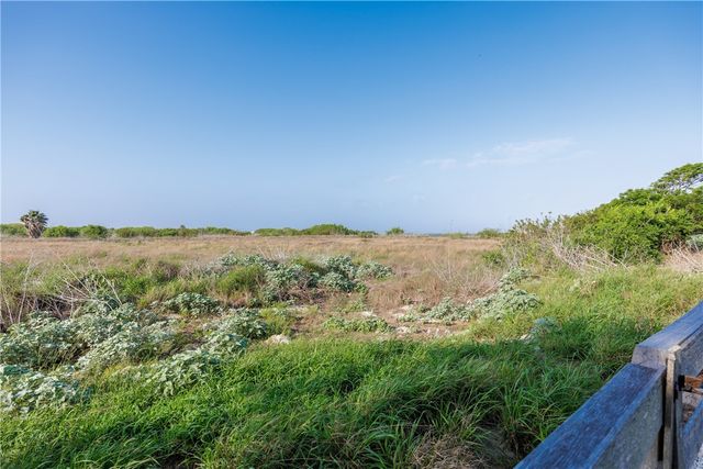 13917 Primavera Dr, Corpus Christi, TX 78418