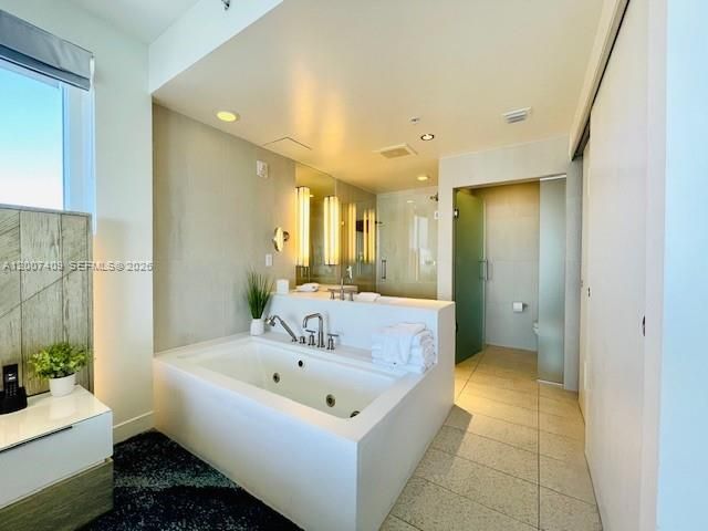 3101 Bayshore Dr 1701, Fort Lauderdale, FL 33304