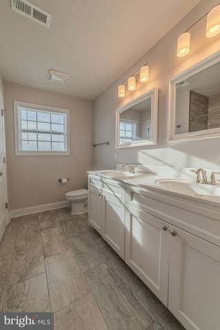 127 CHANDLERS GLEN DR, Bunker Hill, WV 25413