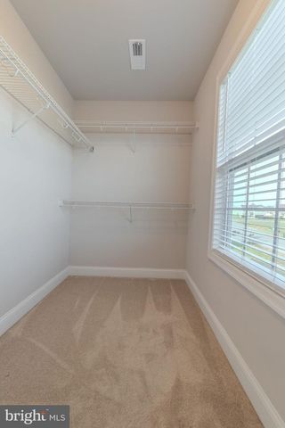 127 CHANDLERS GLEN DR, Bunker Hill, WV 25413