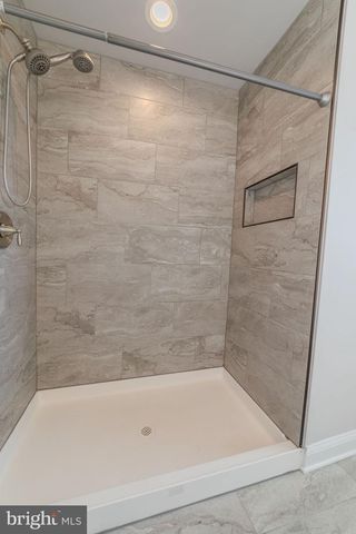 127 CHANDLERS GLEN DR, Bunker Hill, WV 25413