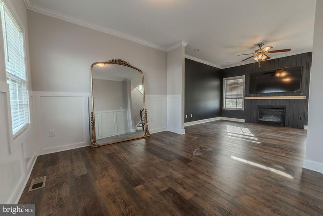 127 CHANDLERS GLEN DR, Bunker Hill, WV 25413