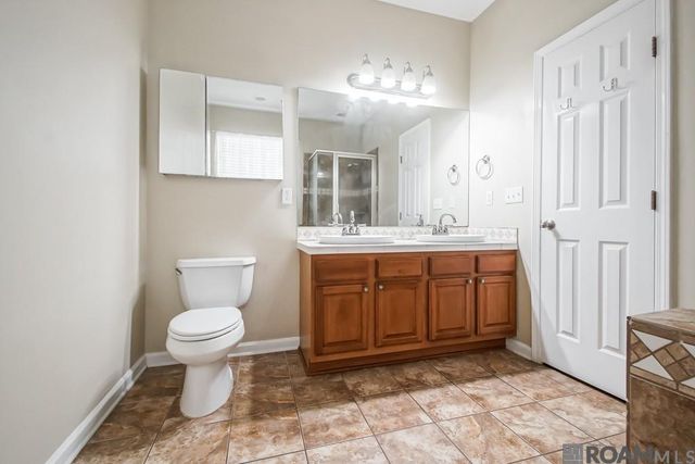 13515 Rose Dr, Walker, LA 70785