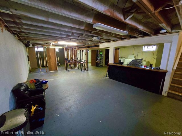 12851 Hemingway, Redford, MI 48239