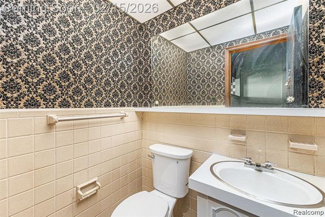 24756 Hill Avenue, Warren, MI 48091