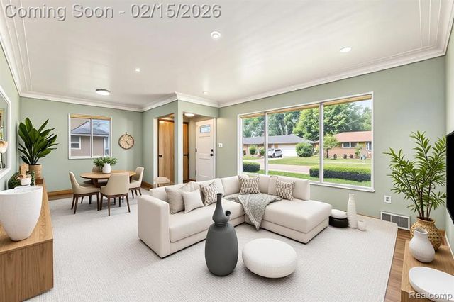 24756 Hill Avenue, Warren, MI 48091