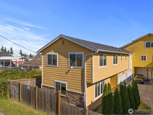3128 Broadway Avenue #C, Everett, WA 98201