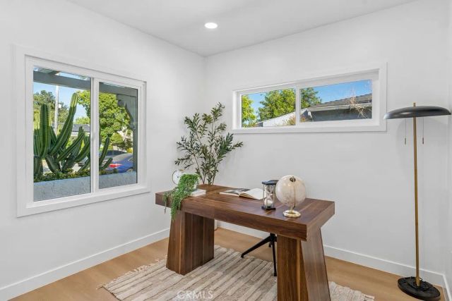 915 N Valley, Burbank, CA 91505