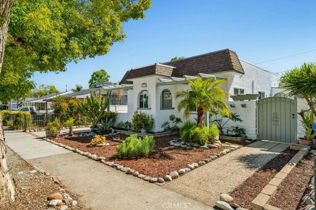 915 N Valley, Burbank, CA 91505