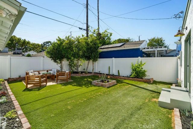 915 N Valley, Burbank, CA 91505