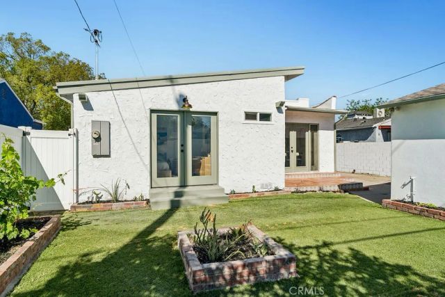 915 N Valley, Burbank, CA 91505