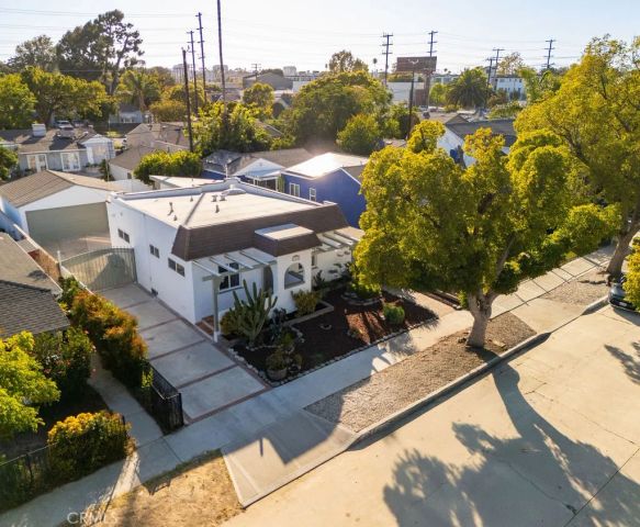 915 N Valley, Burbank, CA 91505