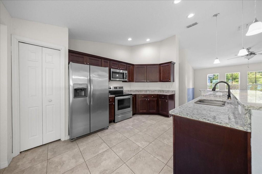 Image 11 of property listing at 5488 NW 61ST AVENUE, Ocala, FL 34482