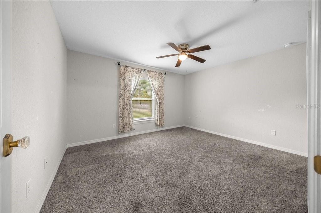 Image 31 of property listing at 5488 NW 61ST AVENUE, Ocala, FL 34482