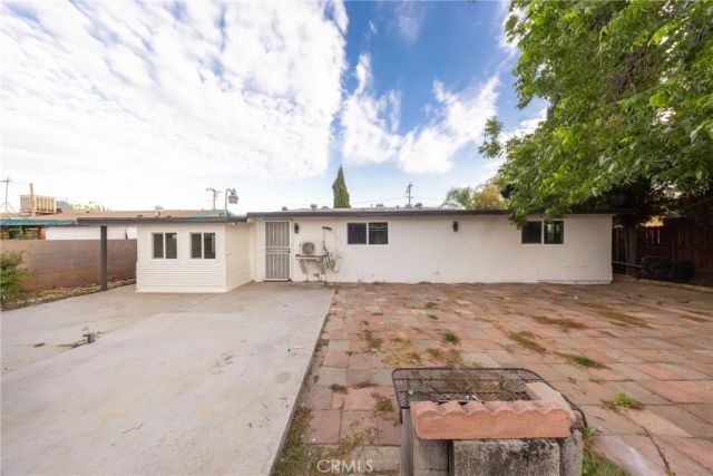 424 E 1st, Rialto, CA 92376